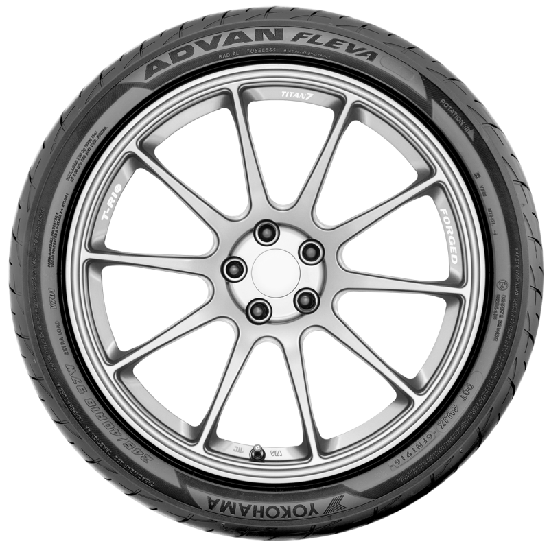 Yokohama Advan Fleva V701 Tire - 225/50R17 98W